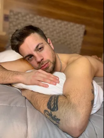 OnlyFans cuenta olivertejas header 2
