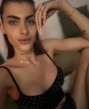 OnlyFans cuenta andra-trans header 2