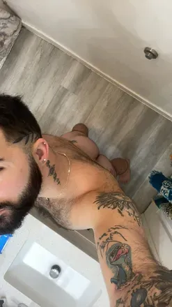 OnlyFans cuenta adamstaboofruit header 2