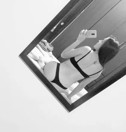 OnlyFans cuenta carolina.l.a header 2