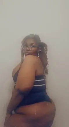 OnlyFans account  queenphatcheeks5k header 2