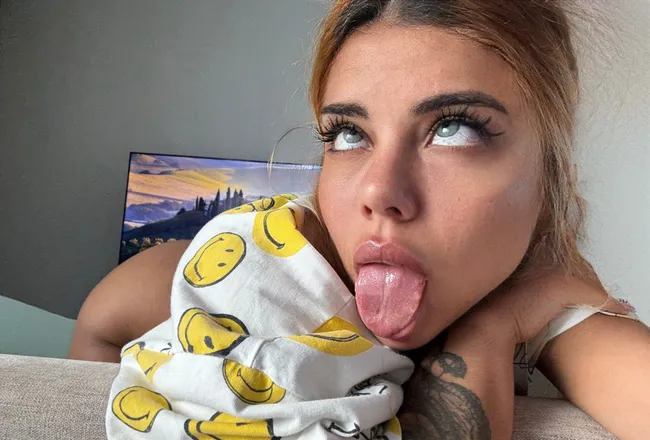 OnlyFans cuenta alejandralyx header 2