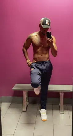 OnlyFans cuenta lightwoodxander header 2