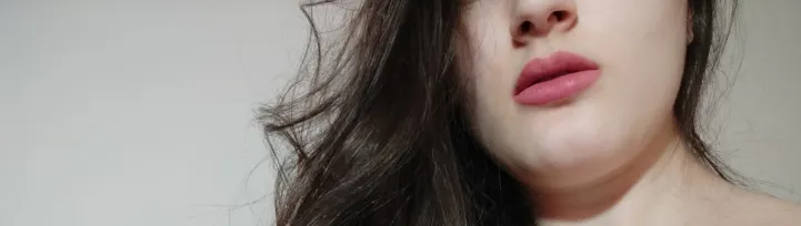 OnlyFans cuenta thealara header 2