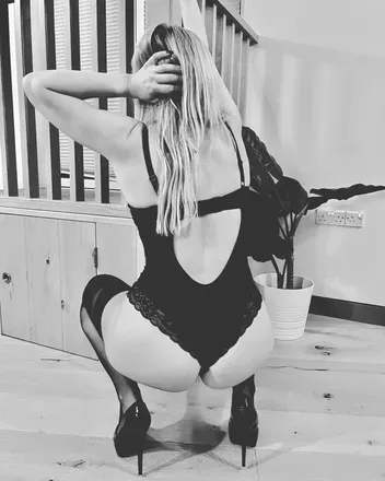 OnlyFans cuenta midnightblonde avatar 1
