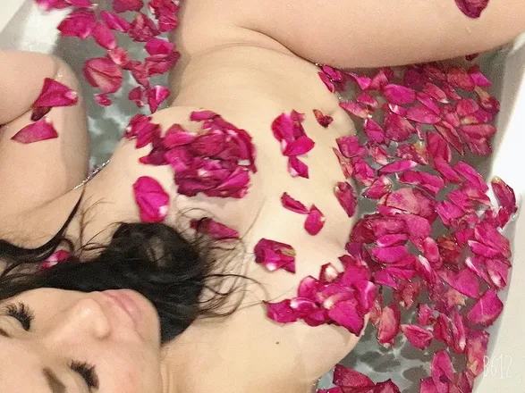 OnlyFans cuenta coco-hottie header 2