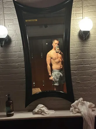 OnlyFans cuenta curtisnyctop header 2