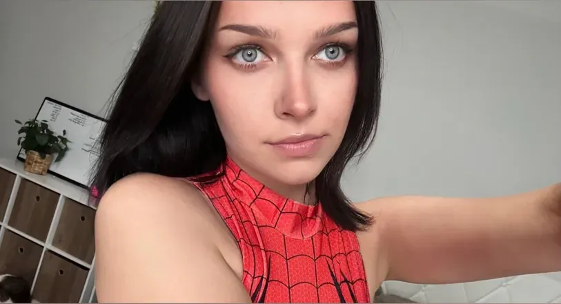 OnlyFans cuenta kaywooddd header 2