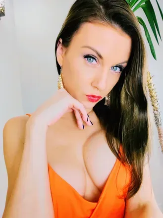 OnlyFans account  vieramayxxx avatar 1