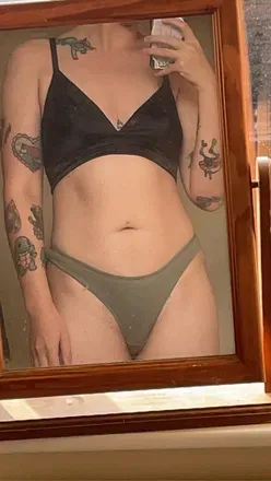 OnlyFans cuenta onlyfinley avatar 1