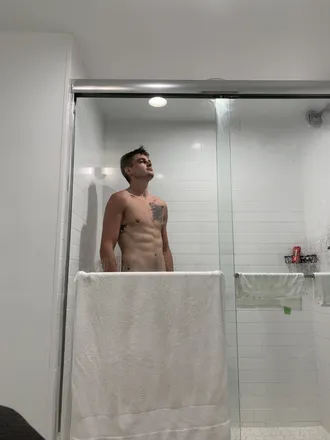 OnlyFans account  malcolmkellough header 2