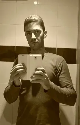 OnlyFans cuenta morales_1986v header 2