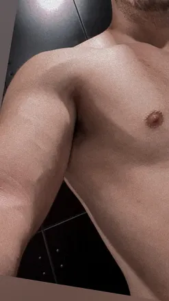 OnlyFans cuenta eluiztorres header 2