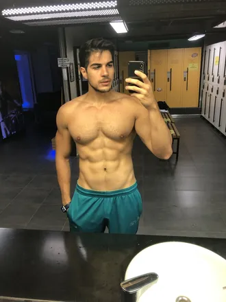 OnlyFans cuenta fitali header 2