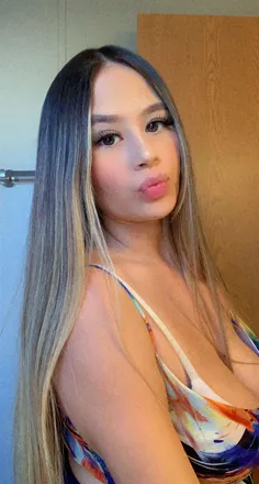 OnlyFans account  evelyncazares header 2