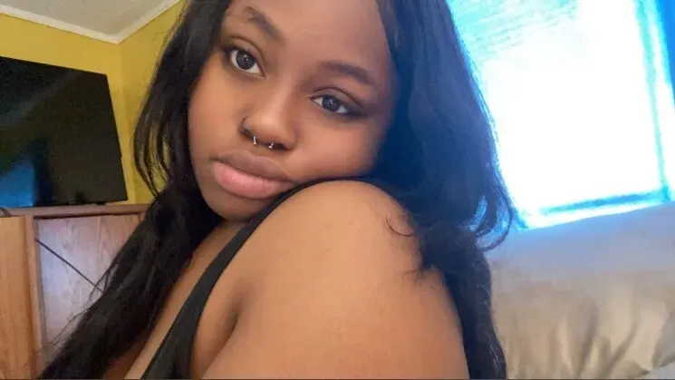 OnlyFans of hotgirlsavi