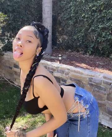 OnlyFans cuenta melanibaybee header 2