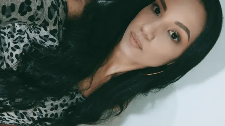 OnlyFans cuenta vikyxdance header 2
