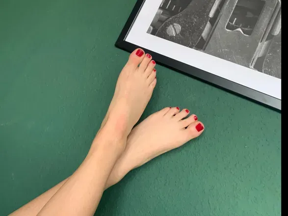 OnlyFans cuenta sweetfeet-official avatar 1