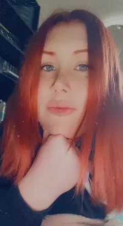 OnlyFans account  redheadharlequinn avatar 1