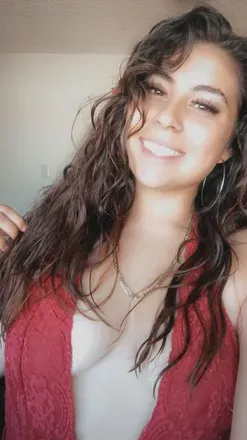 OnlyFans cuenta izzygetsbusy99 avatar 1