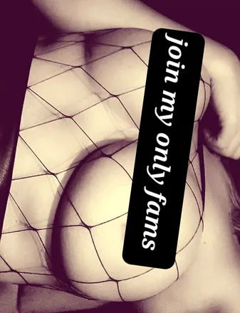 OnlyFans cuenta kinkychrise header 2