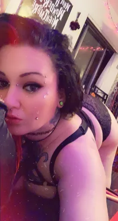 OnlyFans cuenta punkgurl header 2