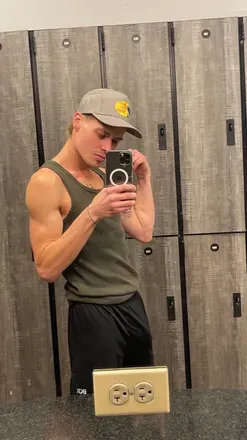 OnlyFans cuenta bvrnk avatar 1