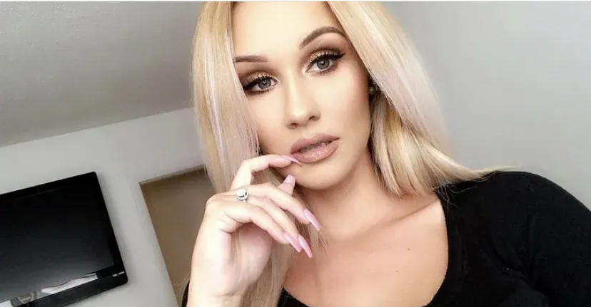 OnlyFans cuenta prettyasschloe avatar 1