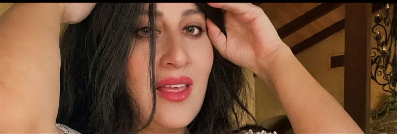 OnlyFans cuenta official_antonellakahllo header 2