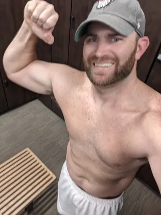 OnlyFans account  burlybdoessavanah header 2