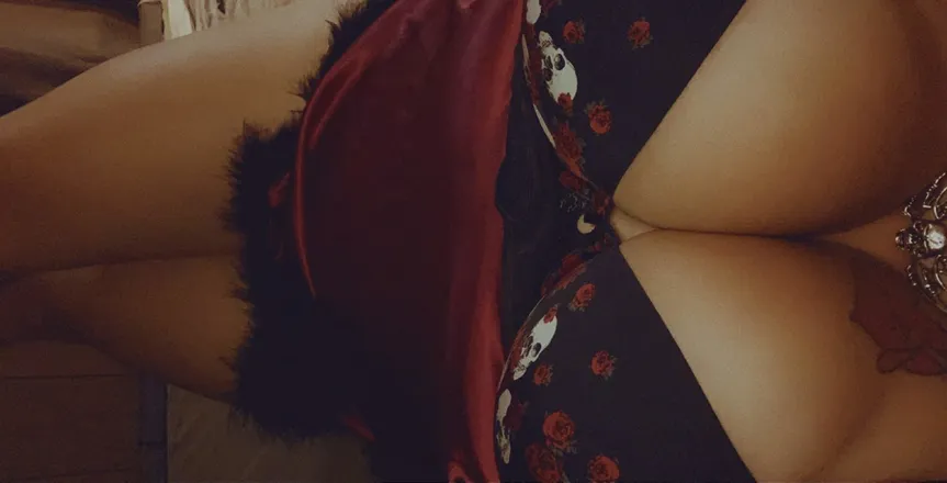 OnlyFans cuenta halloweenqueen1923 header 2