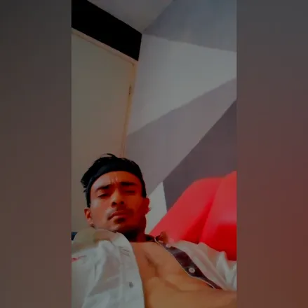 OnlyFans cuenta karlos1210 header 2