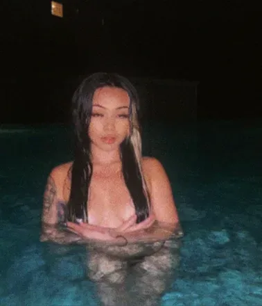 OnlyFans cuenta youneedleeena avatar 1
