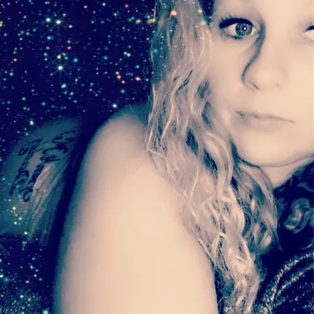 OnlyFans cuenta snow_marie86 header 2
