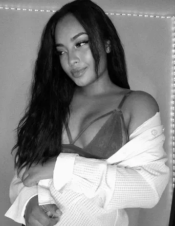 OnlyFans cuenta leauxx23 header 2