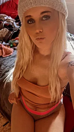 OnlyFans cuenta lunamoon27 avatar 1