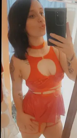 OnlyFans account  roselaser1421 avatar 1