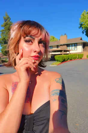 OnlyFans cuenta eve.pop header 2