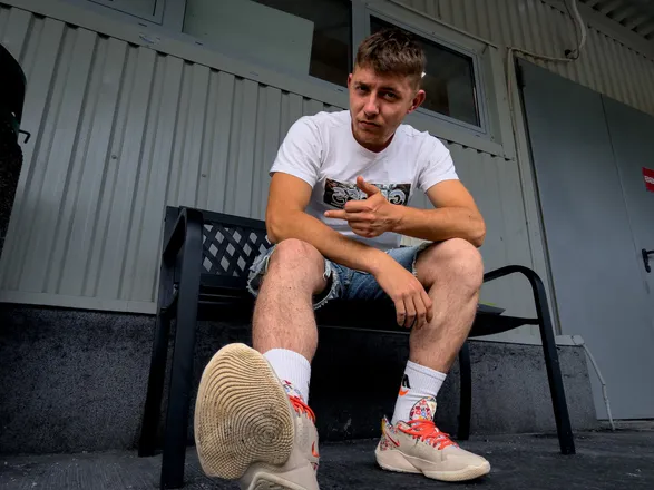 OnlyFans account  leonstud header 2
