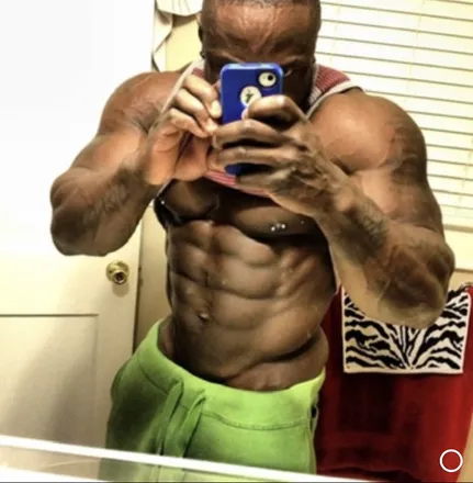 OnlyFans cuenta yeathatsa9 header 2
