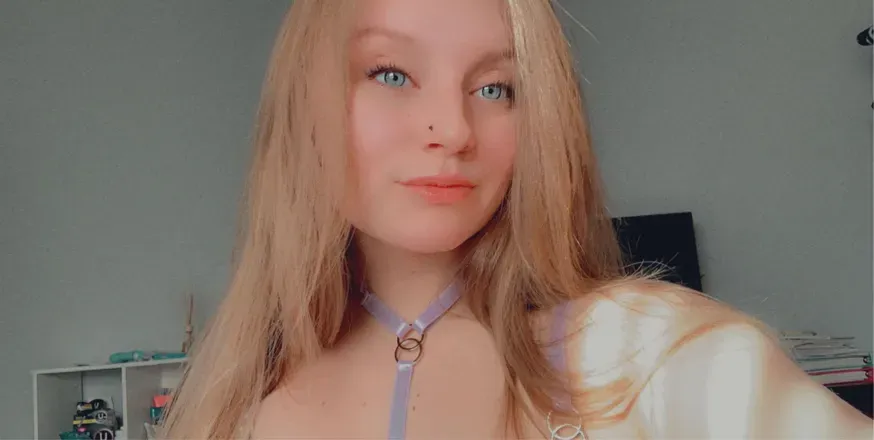 OnlyFans cuenta babygirlkaren avatar 1