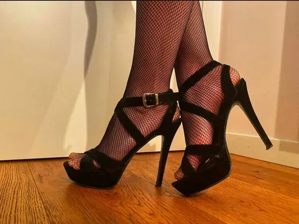 OnlyFans cuenta feet-goddesses avatar 1