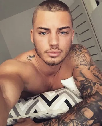 OnlyFans cuenta gabyboyka36 header 2