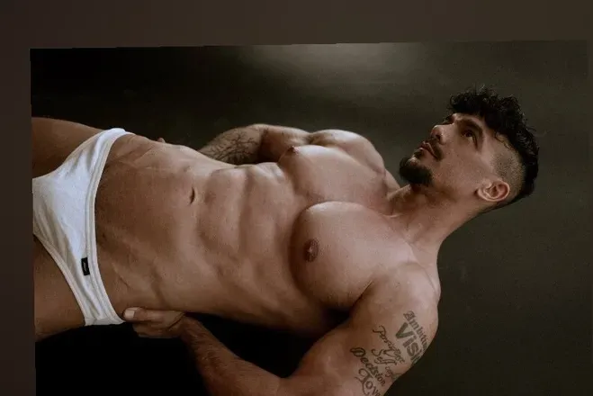 OnlyFans cuenta tom.barry header 2