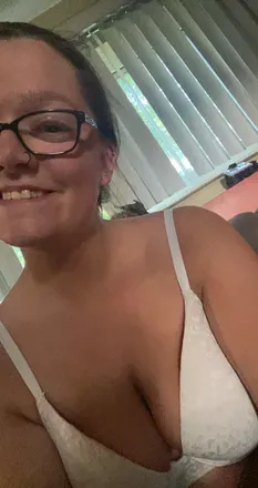 OnlyFans account  alieli97 avatar 1
