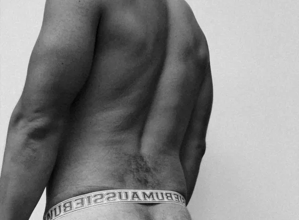 OnlyFans cuenta yourlatinguy header 2