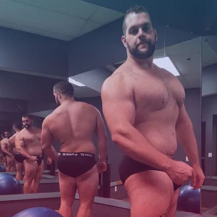 OnlyFans cuenta prettydamnhuge header 2