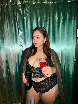 OnlyFans cuenta mammotheeyai avatar 1