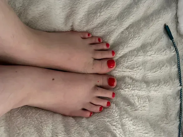 OnlyFans cuenta xxpeggysfeetxx header 2